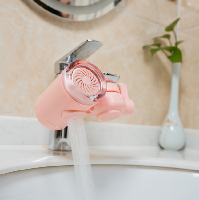 Фильтр-насадка на кран Beauty для воды. Ультрафильтрация на кране в ванной комнате Фильтр-насадка на кран Beauty для воды. Ультрафильтрация на кране в ванной комнате